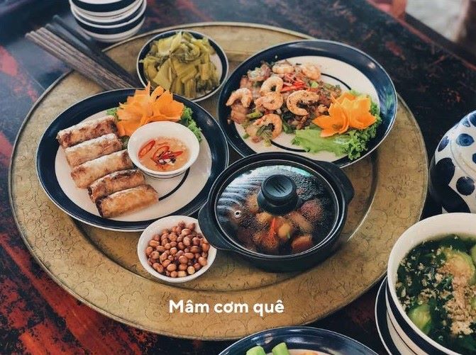 Mâm cơm quê Đà Nẵng có gì